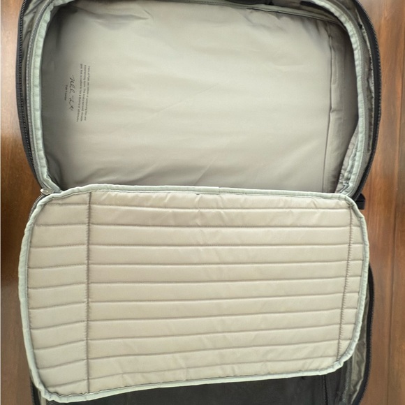 Pakt Travel Backpack (Original version only made in 30L size) - Picture 10 of 11